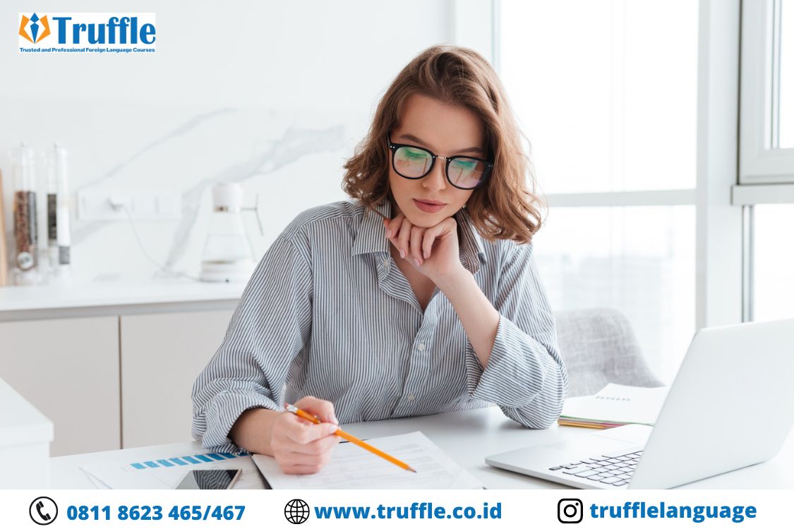 Perbedaan Beside dan Besides